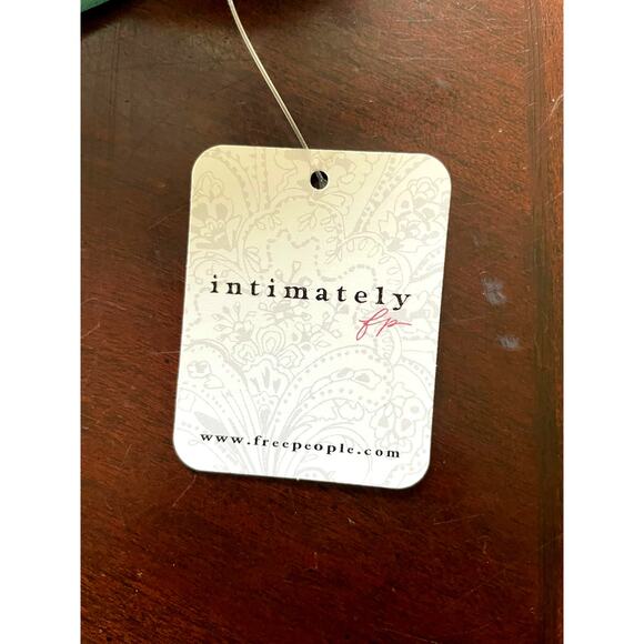 INTIMATELY FREE PEOPLE, SIZE M, GREEN, BODYSUIT SHAPER - Picture 5 of 5